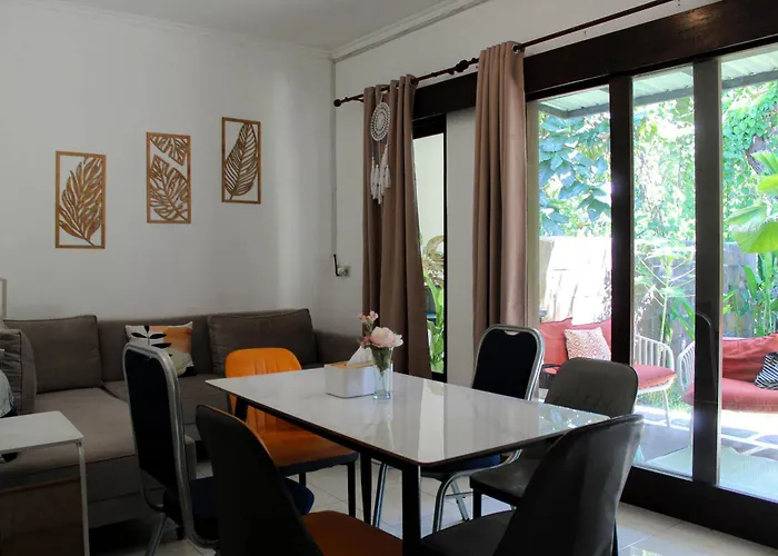 別荘 Charming 2br Close To Pering Gianyar サバ